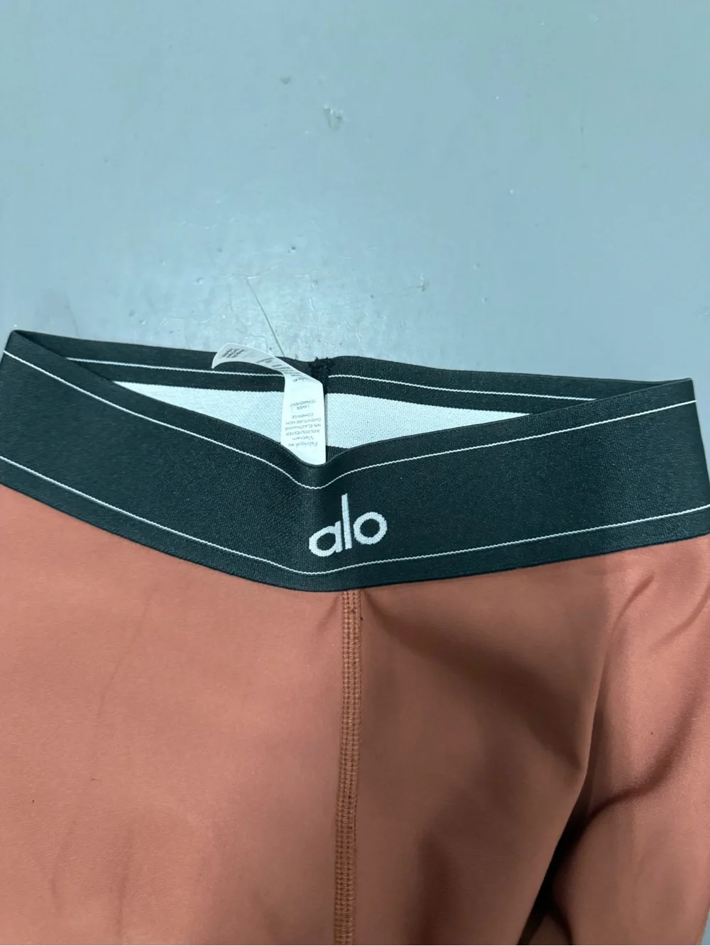 ALO Yoga Women's Rust Orange Leggings and Sports Bra Set